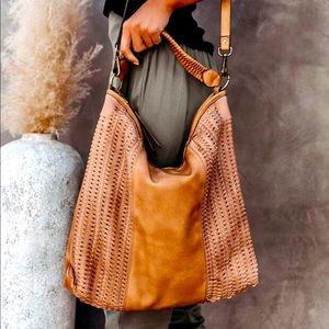 🚨❌ SOLD! ❌🚨 VICI Voyager Woven Crossbody